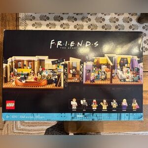 NEW LEGO Icon Friends Apartment Building Set 10292
